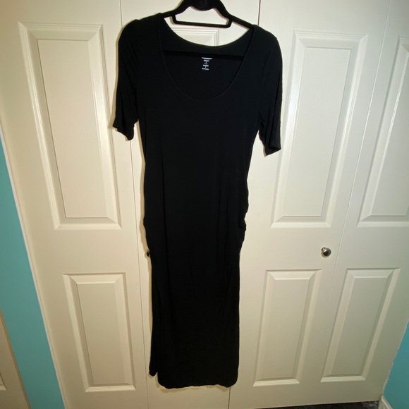 Old Navy Maternity Scoop Neck 3/4 Sleeve Dress - Picture 4 of 4